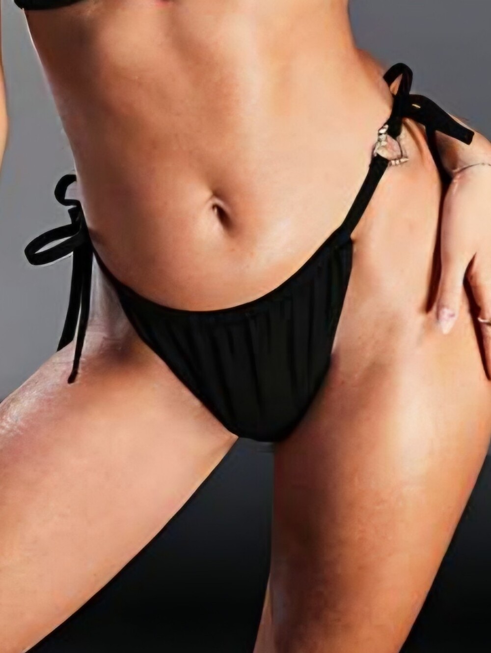 ASYOU🥂 Heart Trim With Tie Side Detail Bikini Bottom SIZE 0